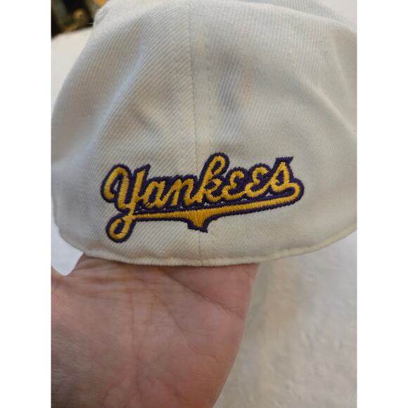 American Needle New York Yankees Graffiti Hat- 71/2 Pro-Model- Cooperstown - Picture 2 of 3